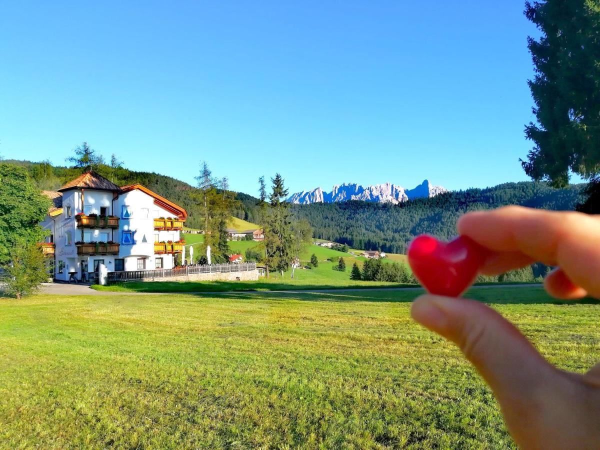 Hotel Landgasthof Laerchenwald คอลเลปิเอตรา ภายนอก รูปภาพ