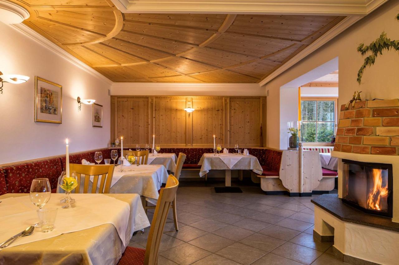 Hotel Landgasthof Laerchenwald คอลเลปิเอตรา ภายนอก รูปภาพ