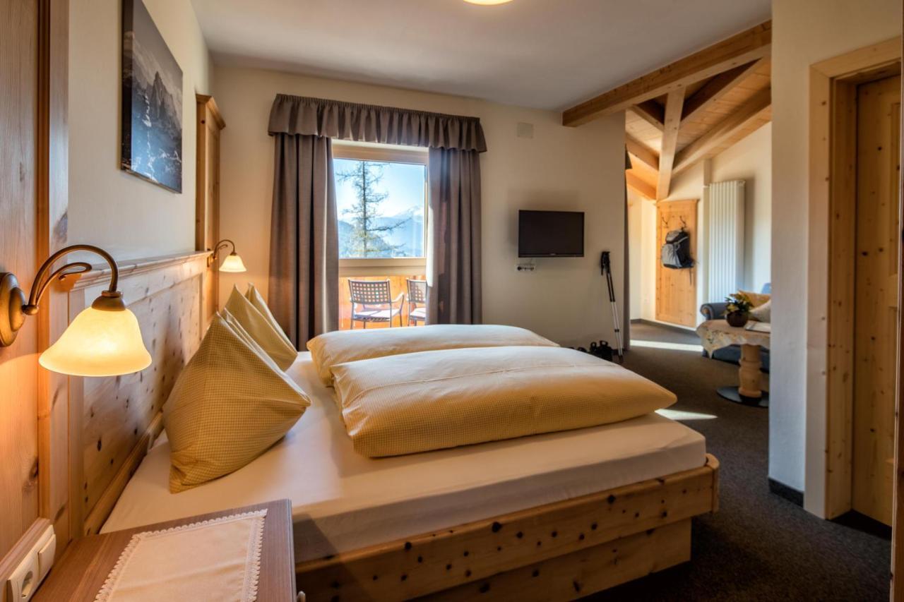 Hotel Landgasthof Laerchenwald คอลเลปิเอตรา ภายนอก รูปภาพ