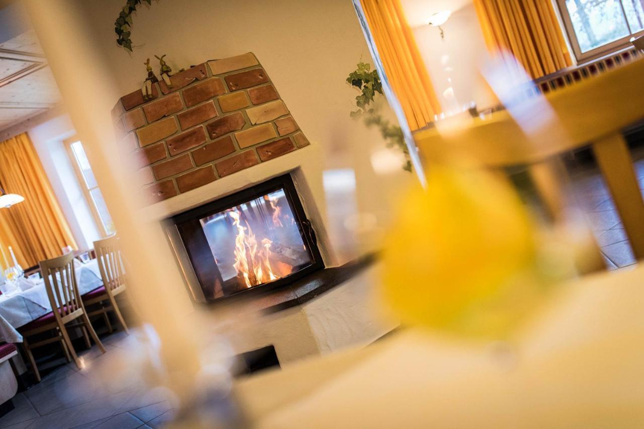 Hotel Landgasthof Laerchenwald คอลเลปิเอตรา ภายนอก รูปภาพ